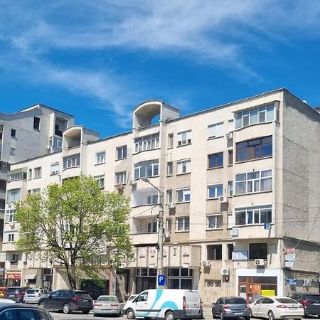 Garsoniera Craiova Centru Apartamento Exterior foto